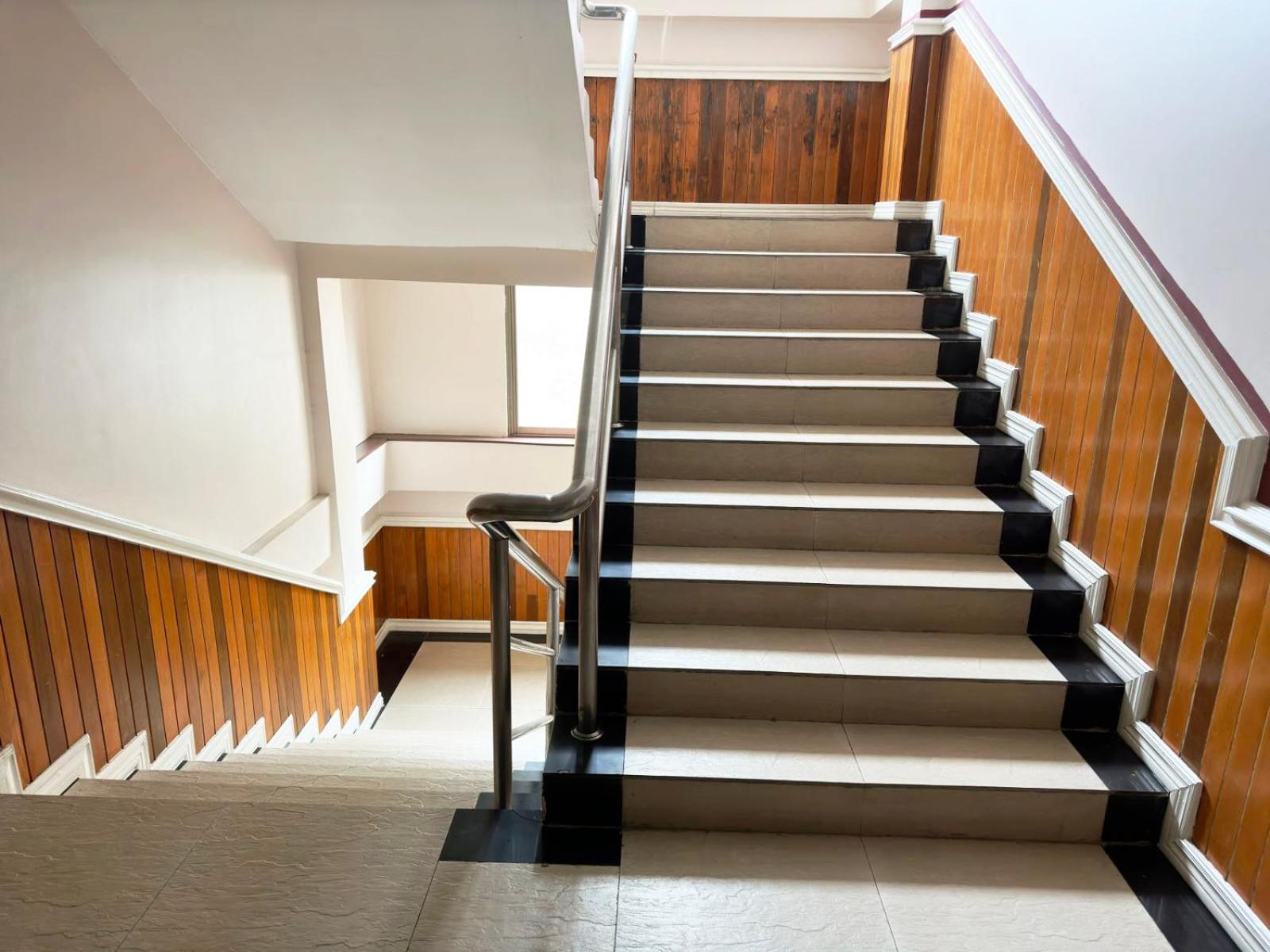 Hotel 63 Rangun Zewnętrze zdjęcie