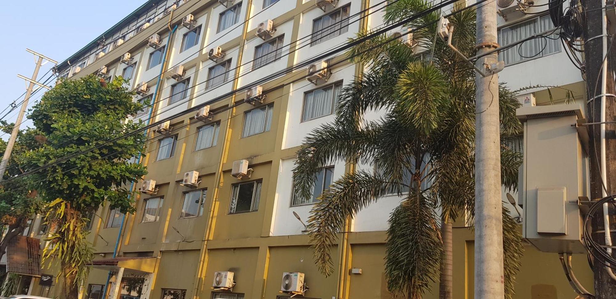 Hotel 63 Rangun Zewnętrze zdjęcie